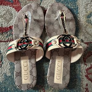 Gucci Slides size 35/ 5